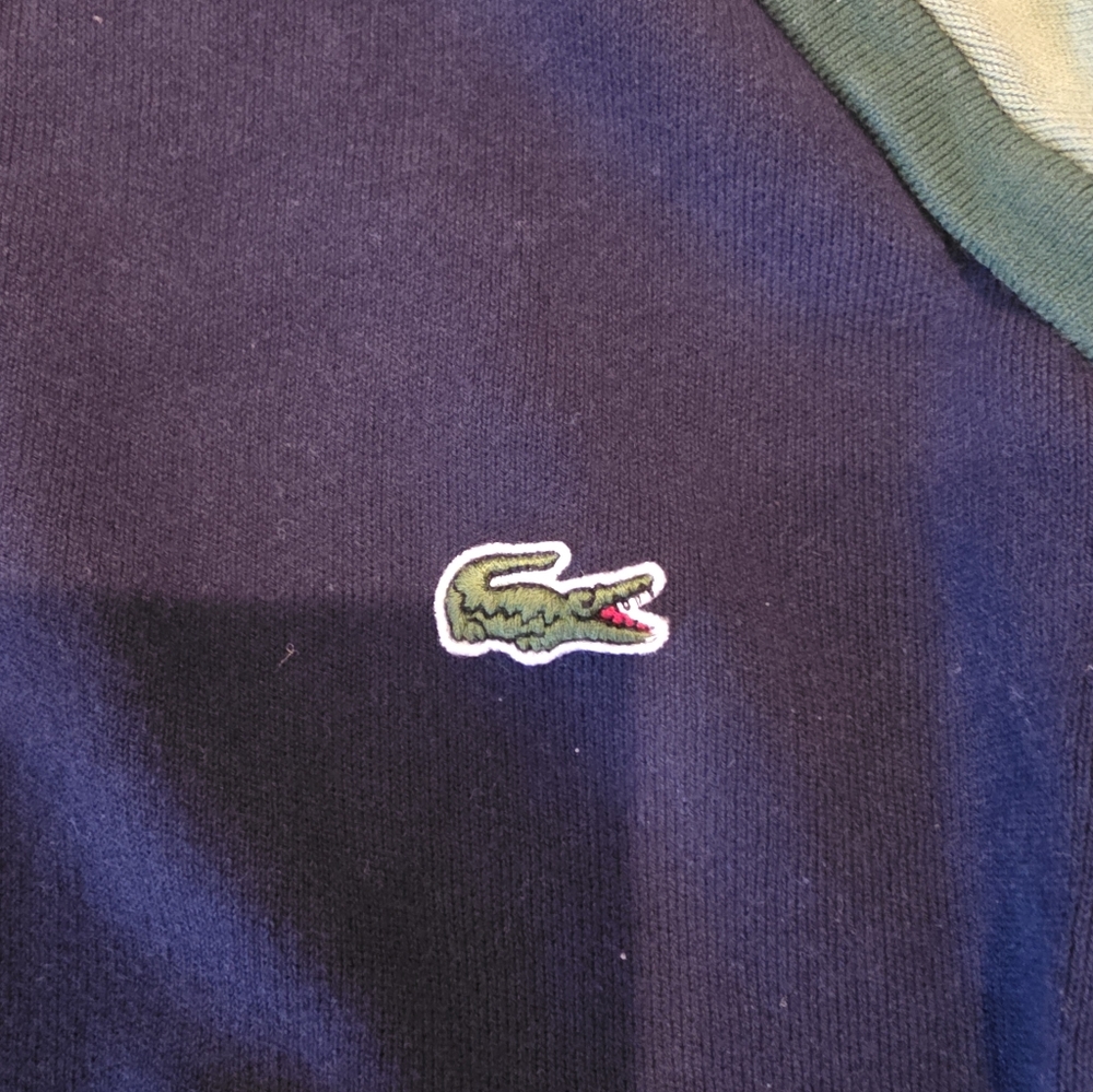Lacoste - Picture 8 of 9